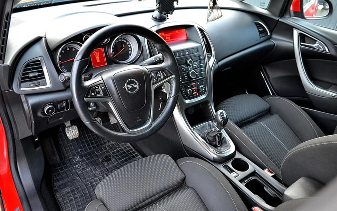 Opel Astra cena 26800 przebieg: 178241, rok produkcji 2011 z Dąbrowa Górnicza małe 254